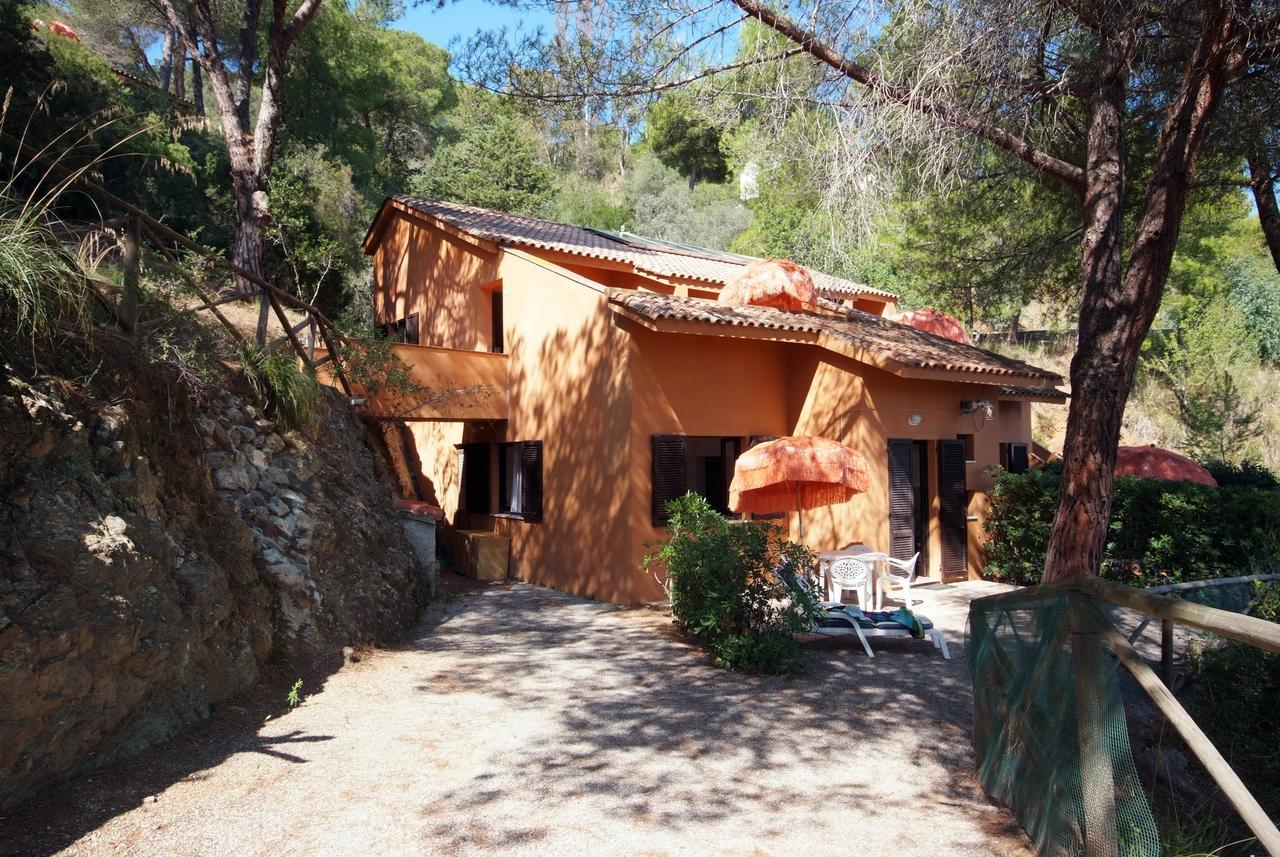 Residence Sud Est Porto Azzurro Zewnętrze zdjęcie